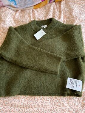NWT Topshop Women Fuzzy Knit Sweater